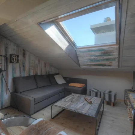 Antares 507, Au Centre A