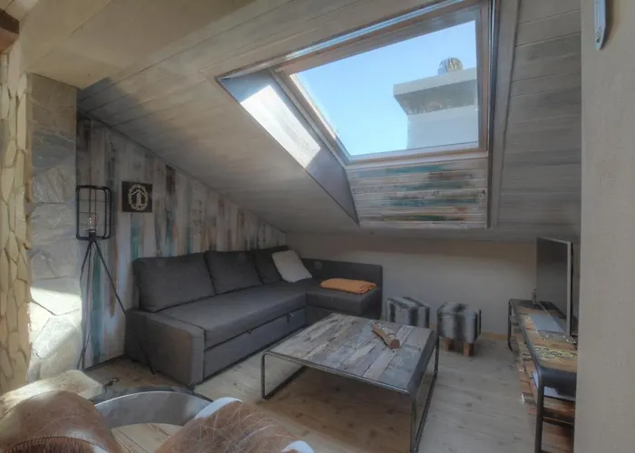 Antares 507, Au Centre A